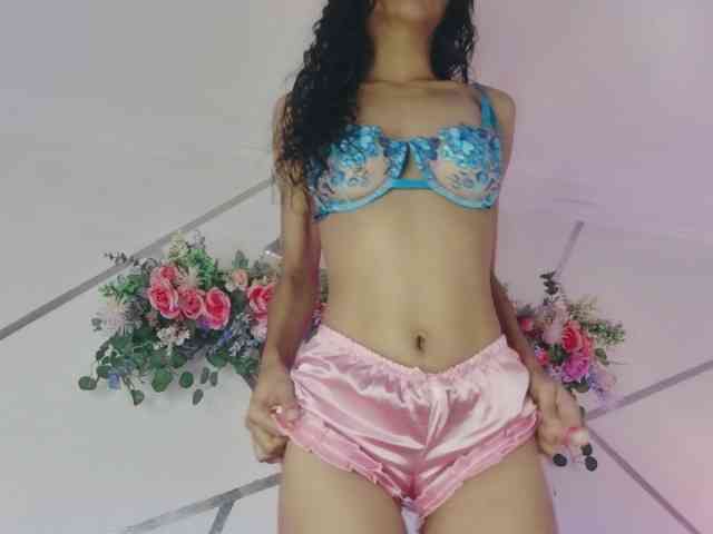 EMMAAA-STOONEE webcam