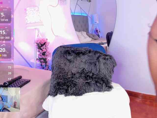 EMMAAA-STOONEE webcam