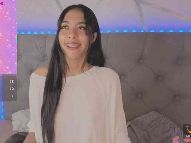 EMMAAA-STOONEE Live Webcam on BongaCams