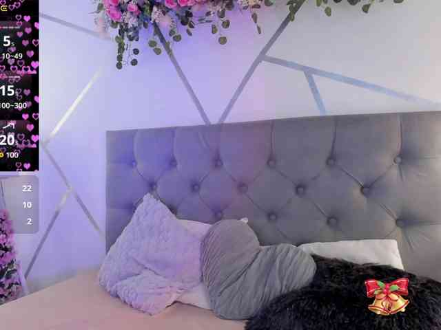 EMMAAA-STOONEE EMMAAA-STOONEE