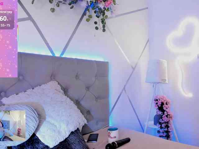 EMMAAA-STOONEE webcam