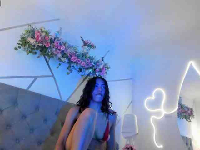 EMMAAA-STOONEE webcam