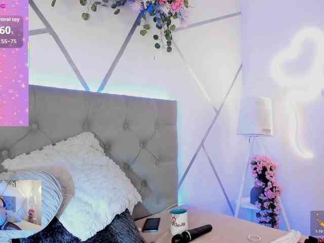 EMMAAA-STOONEE webcam