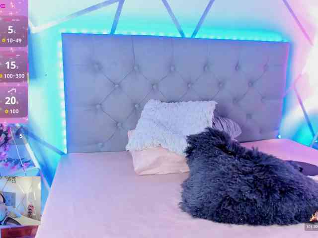 EMMAAA-STOONEE EMMAAA-STOONEE