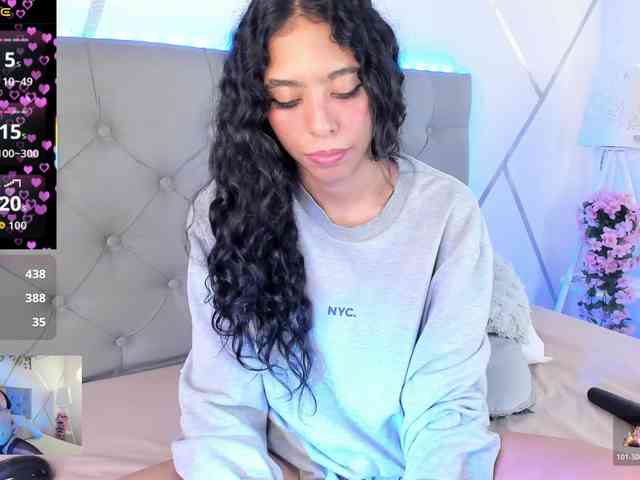 EMMAAA-STOONEE webcam