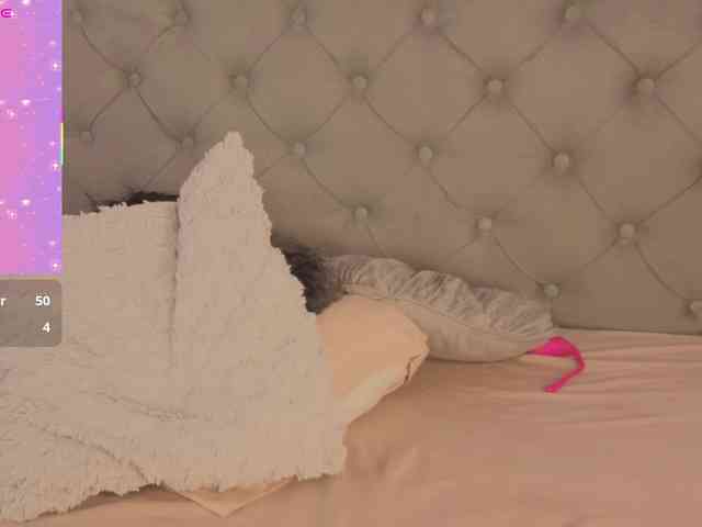 EMMAAA-STOONEE webcam