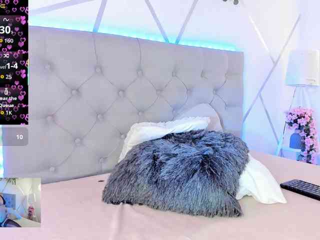 EMMAAA-STOONEE webcam