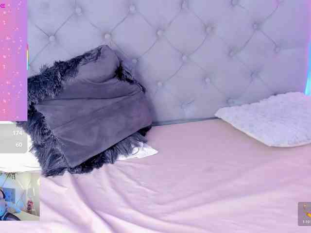 EMMAAA-STOONEE webcam