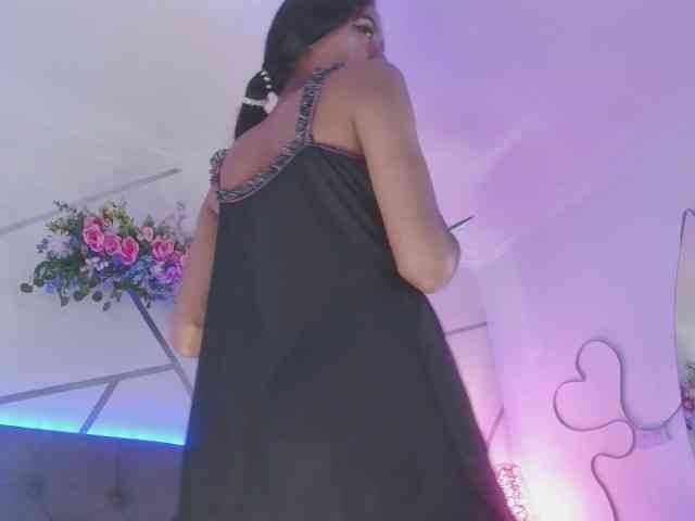 EMMAAA-STOONEE webcam