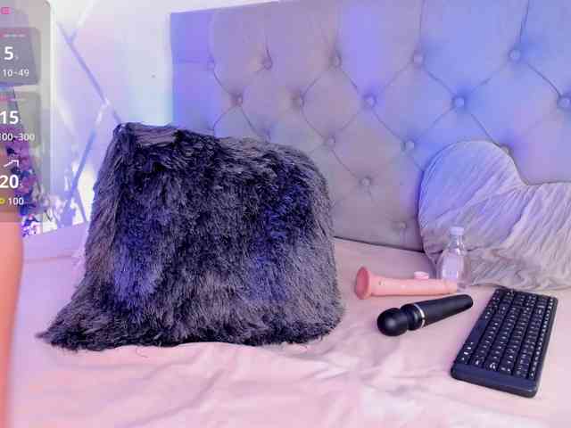 EMMAAA-STOONEE webcam