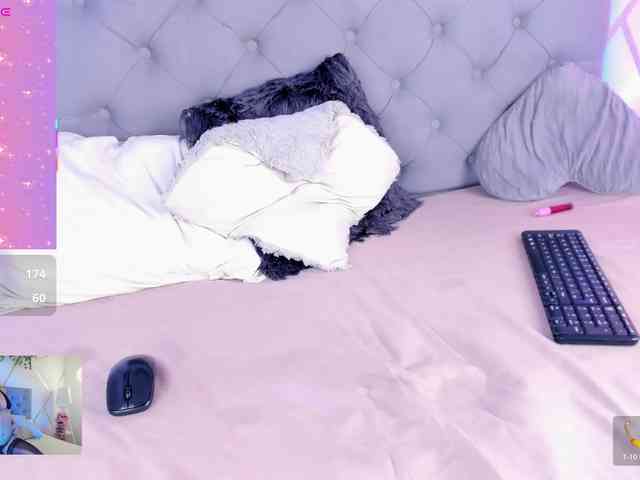 EMMAAA-STOONEE webcam