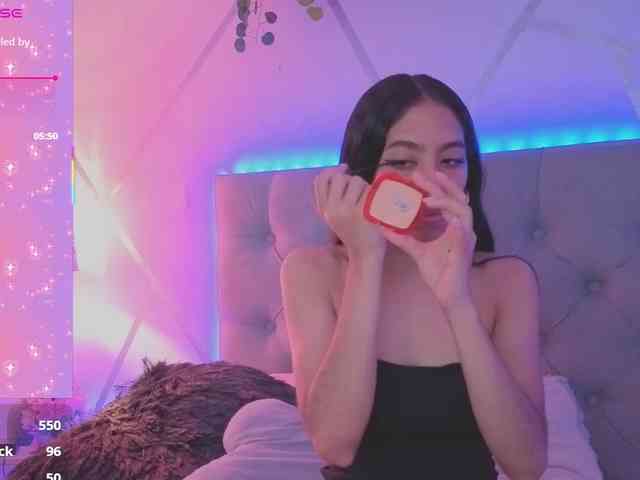 EMMAAA-STOONEE webcam