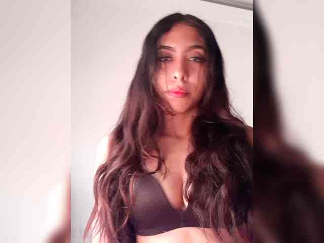 EMMAAA-STOONEE webcam