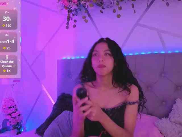 EMMAAA-STOONEE webcam