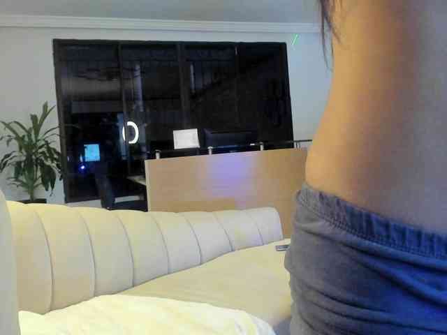 EMMAAA-STOONEE webcam