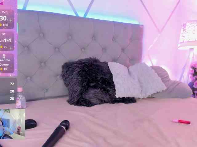 EMMAAA-STOONEE webcam