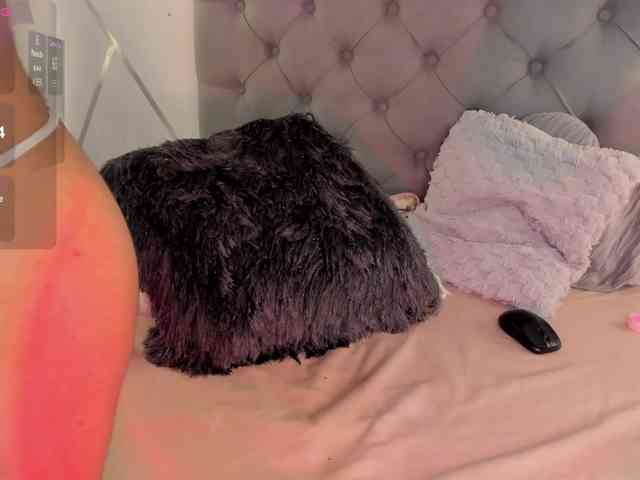 EMMAAA-STOONEE webcam