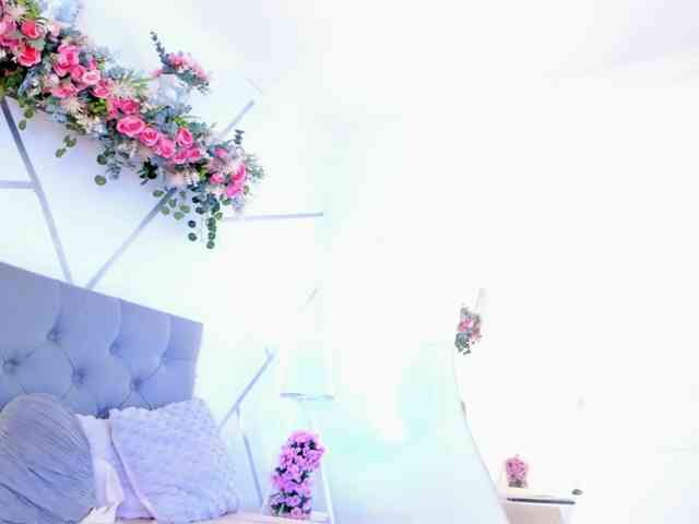 EMMAAA-STOONEE webcam