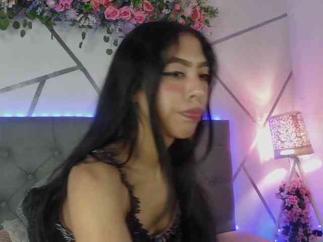 EMMAAA-STOONEE webcam