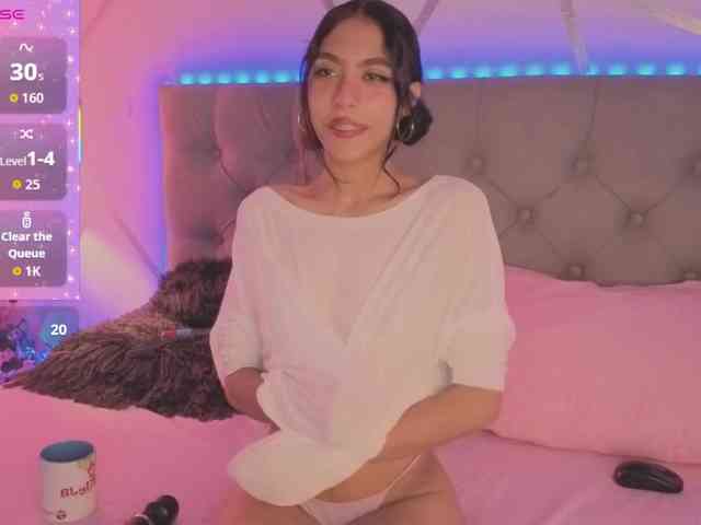 EMMAAA-STOONEE webcam