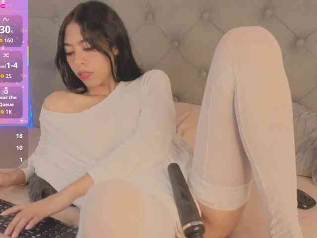 EMMAAA-STOONEE webcam