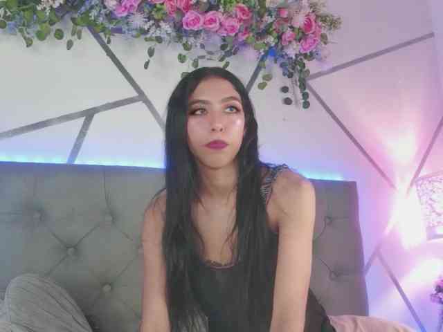 EMMAAA-STOONEE webcam