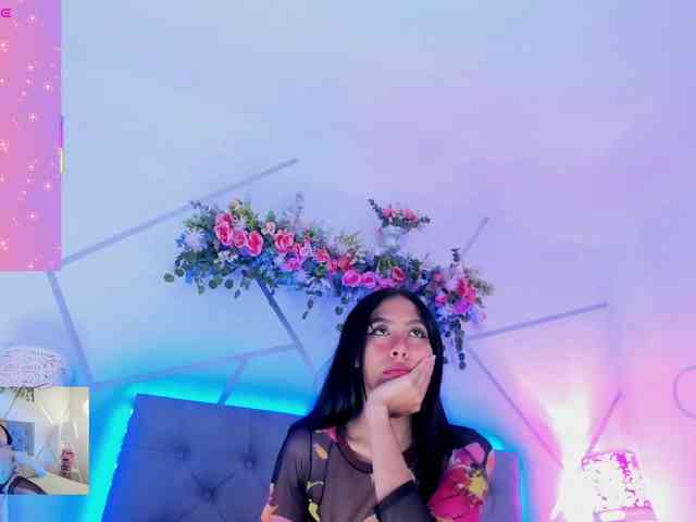 EMMAAA-STOONEE webcam