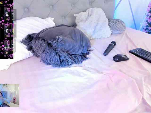 EMMAAA-STOONEE webcam