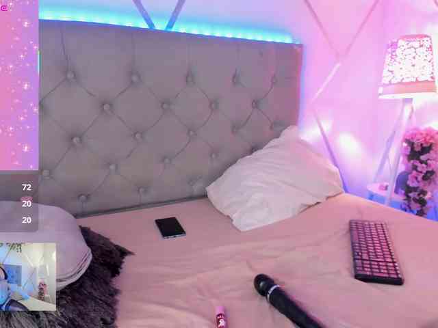 EMMAAA-STOONEE webcam