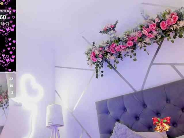 EMMAAA-STOONEE EMMAAA-STOONEE