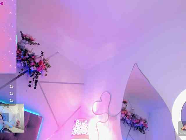 EMMAAA-STOONEE webcam