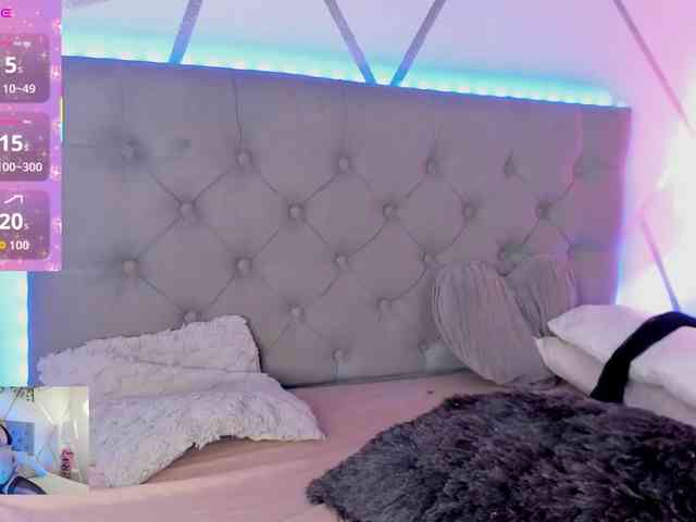 EMMAAA-STOONEE webcam