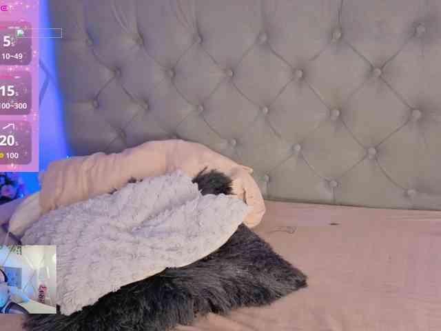 EMMAAA-STOONEE webcam