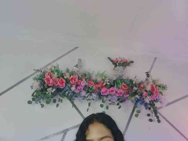 EMMAAA-STOONEE webcam