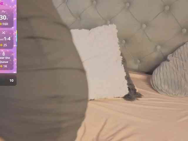 EMMAAA-STOONEE Live Webcam on BongaCams