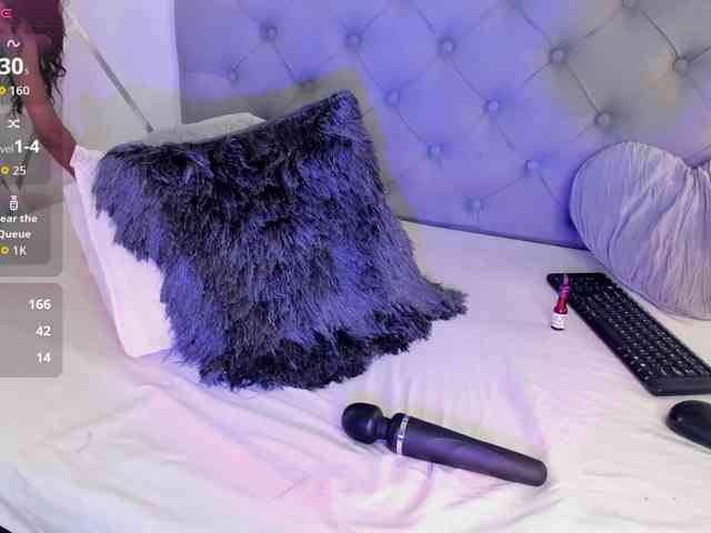 EMMAAA-STOONEE webcam