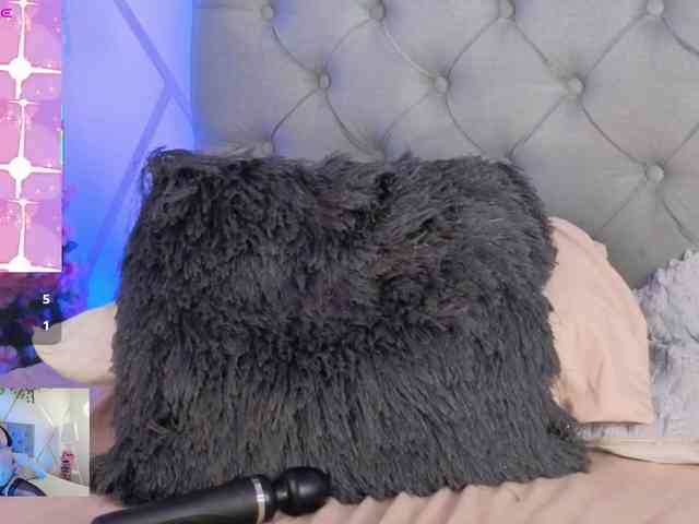 EMMAAA-STOONEE webcam