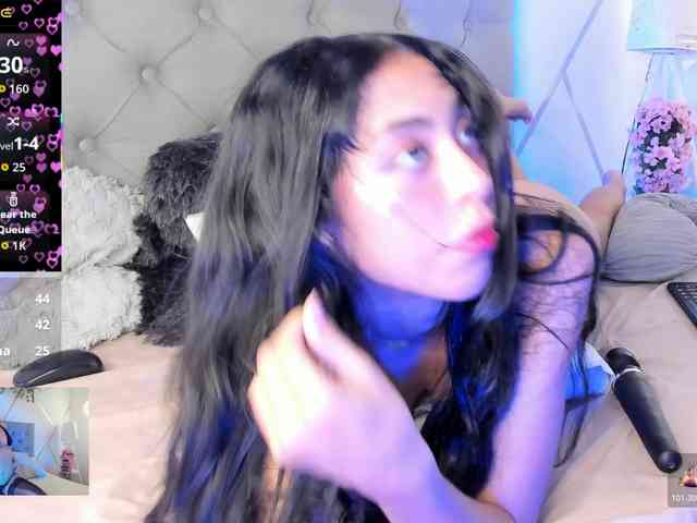 EMMAAA-STOONEE webcam