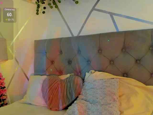 EMMAAA-STOONEE webcam