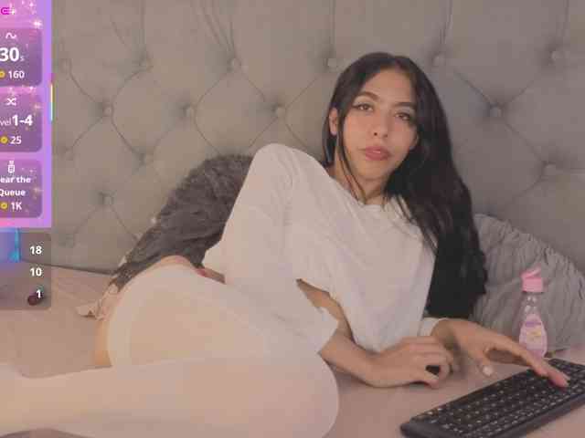 EMMAAA-STOONEE webcam