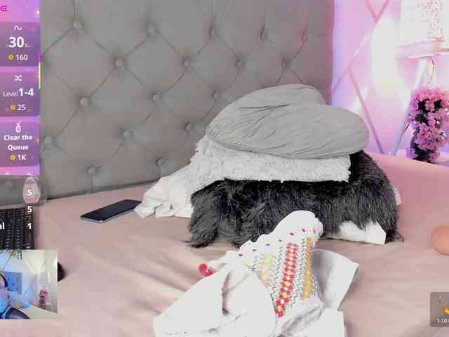 EMMAAA-STOONEE webcam