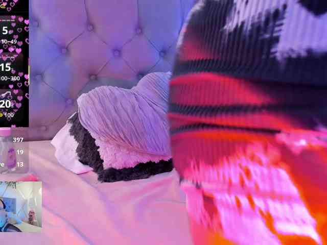 EMMAAA-STOONEE webcam