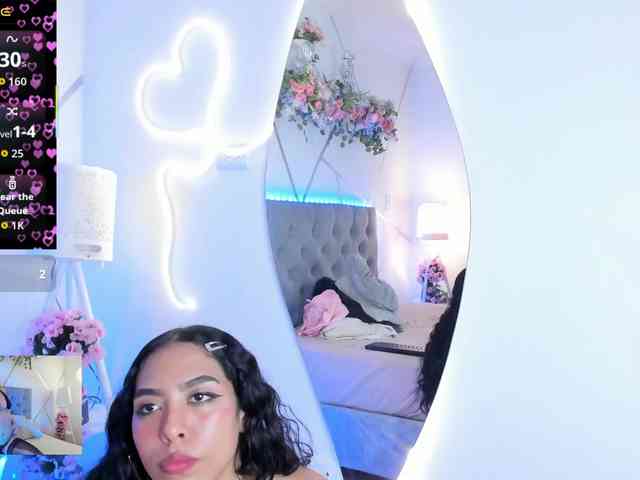 EMMAAA-STOONEE EMMAAA-STOONEE