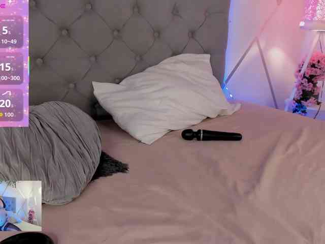 EMMAAA-STOONEE webcam