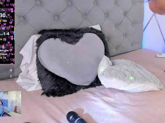 EMMAAA-STOONEE webcam