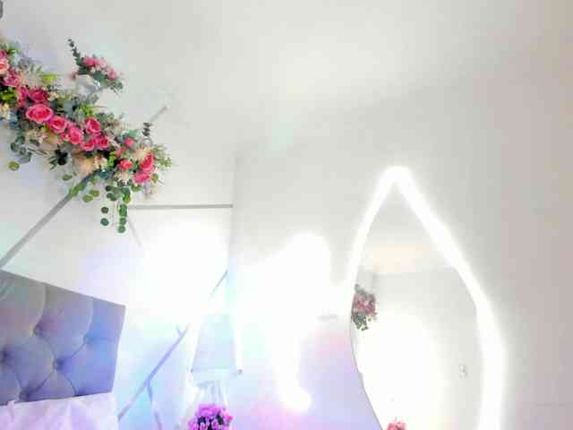 EMMAAA-STOONEE webcam