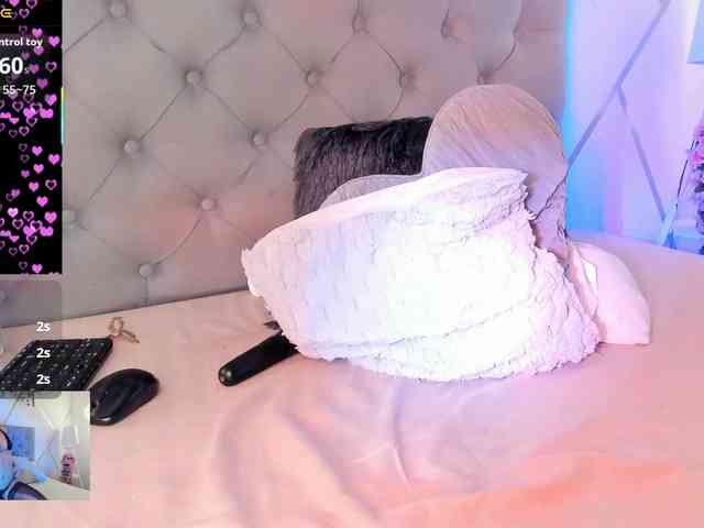 EMMAAA-STOONEE webcam