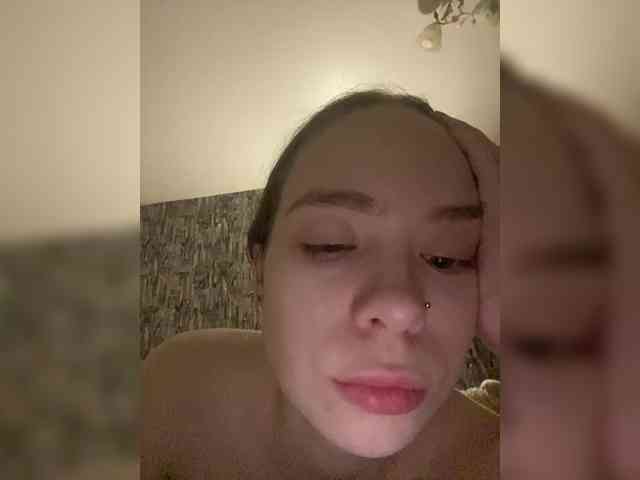 EvaMillerll Live Webcam on BongaCams