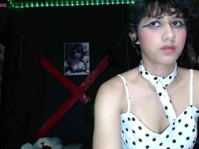 Darkd0ll webcam