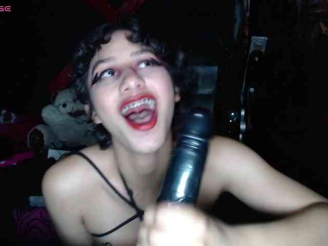 Darkd0ll webcam